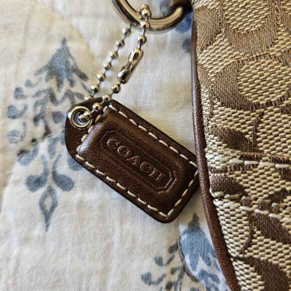 Wristlet - Picture 9 of 12